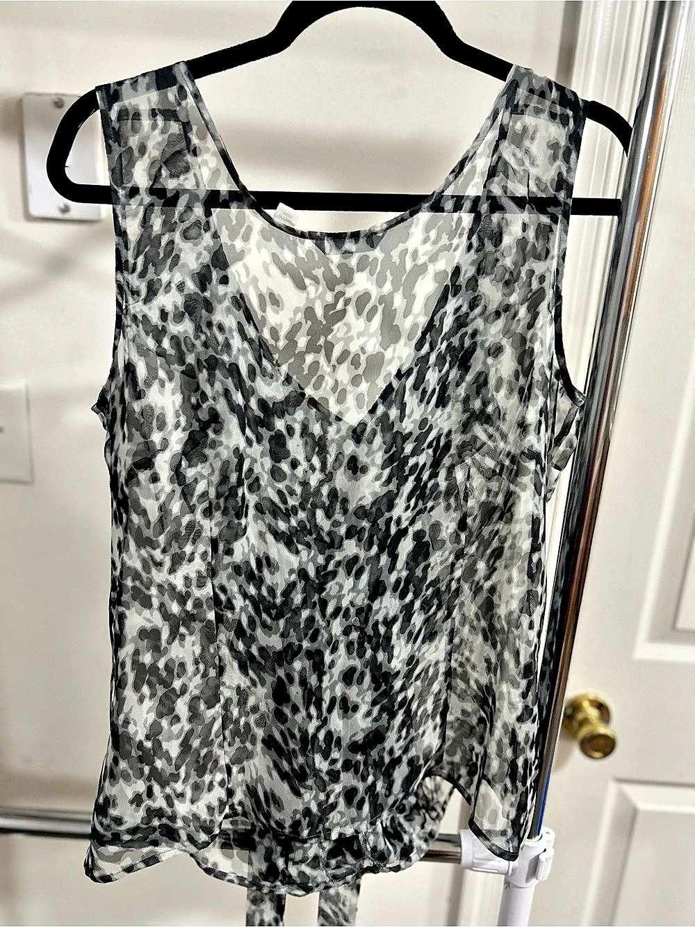 New York & Company Animal Print Ruffle Tank in Gray & Black